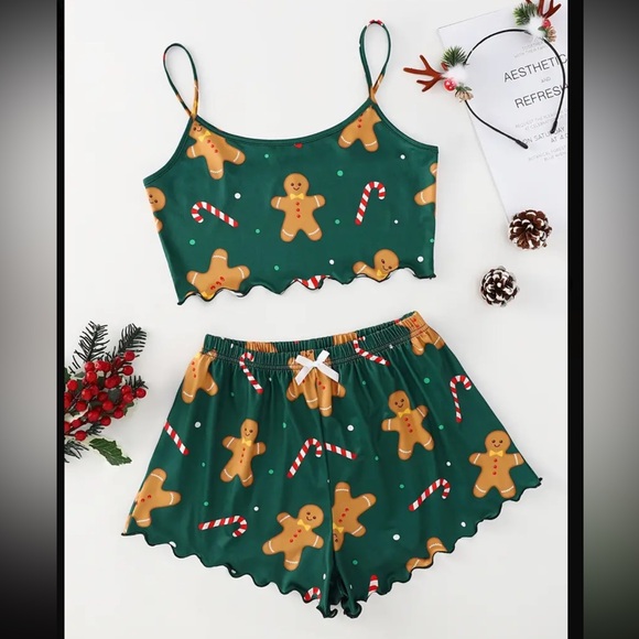 Women’s Christmas Gingerbread Man Green Cropped Two Piece Pajama Set - Picture 1 of 4